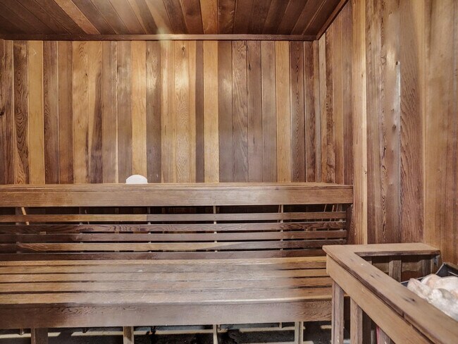 Building Photo - 209 N Fort Lauderdale Beach Blvd