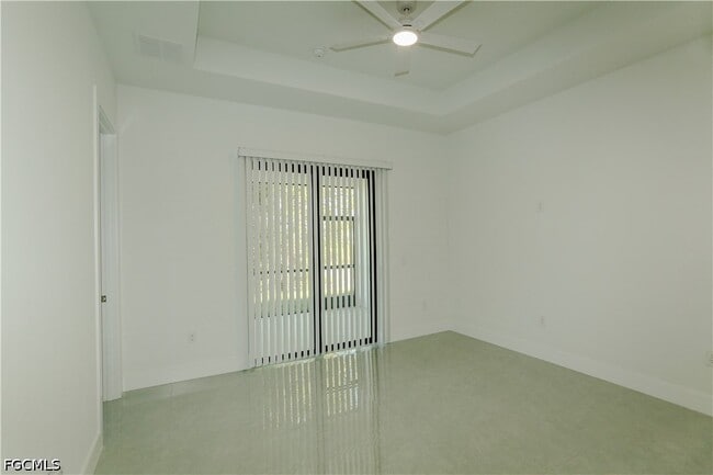 Building Photo - 143 Harold Ave S