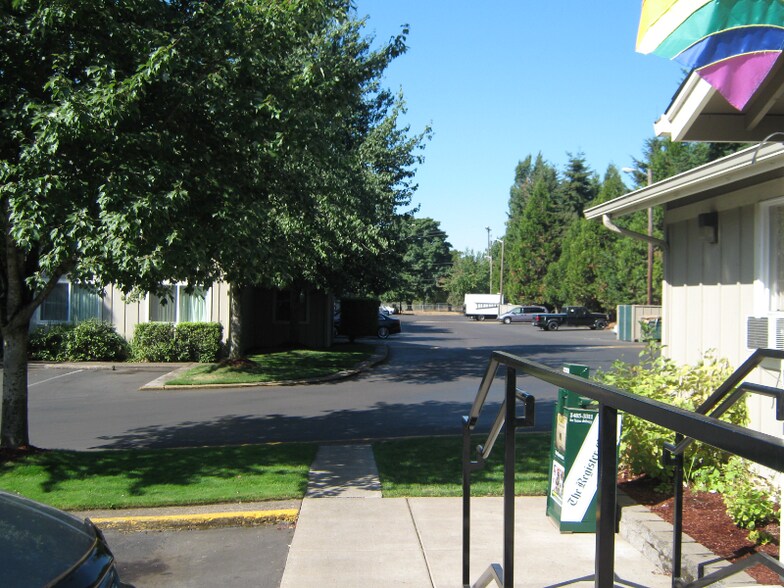 Building Photo - 1725 N 5th St