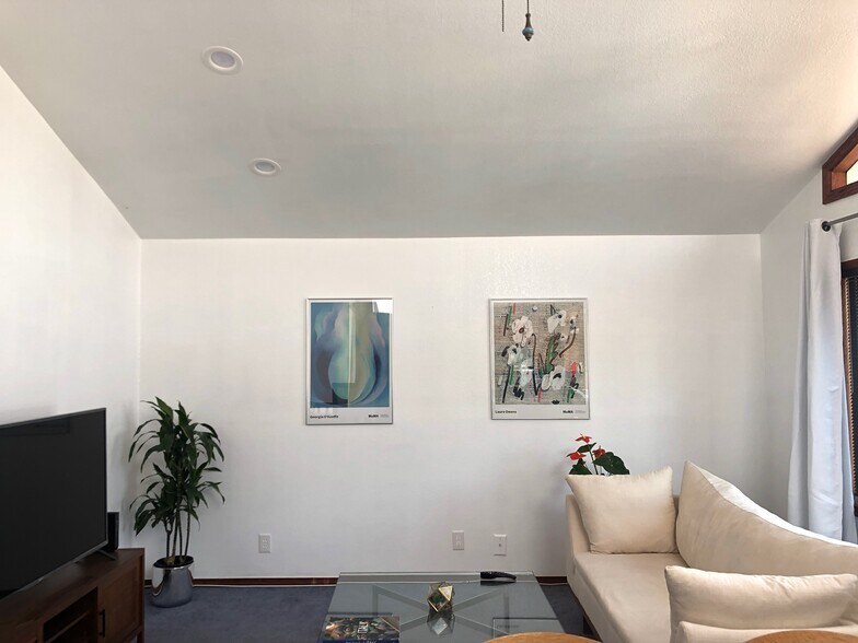 Building Photo - 208 Marine Ave