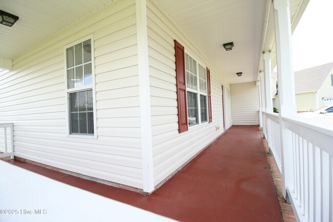 Building Photo - 108 Chastain Dr