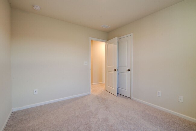 Building Photo - 14061 Castle Nook Dr