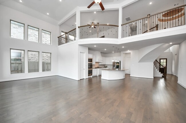 Building Photo - 1714 McCrae Hill Ct