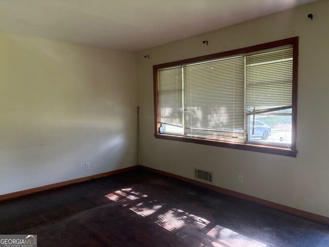 Building Photo - 6826 Mayo Dr