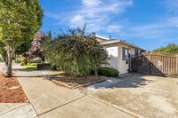 Building Photo - Sunnyvale Gem Near Downtown and Caltrain