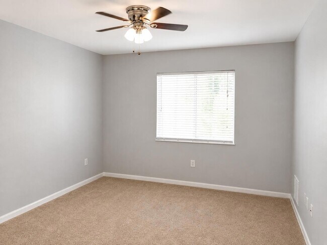Building Photo - 6521 Emerald Dunes Dr
