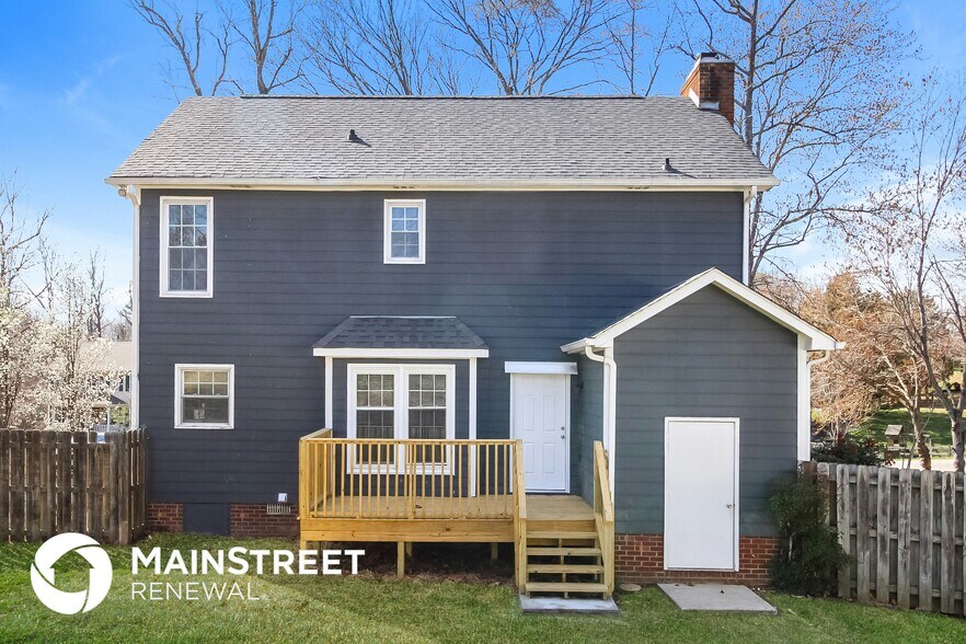 Building Photo - 7081 Avenbury Cir