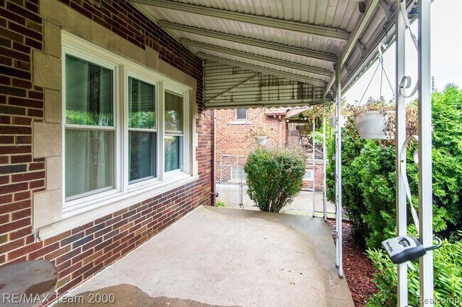 Building Photo - 7527 Hartwell St