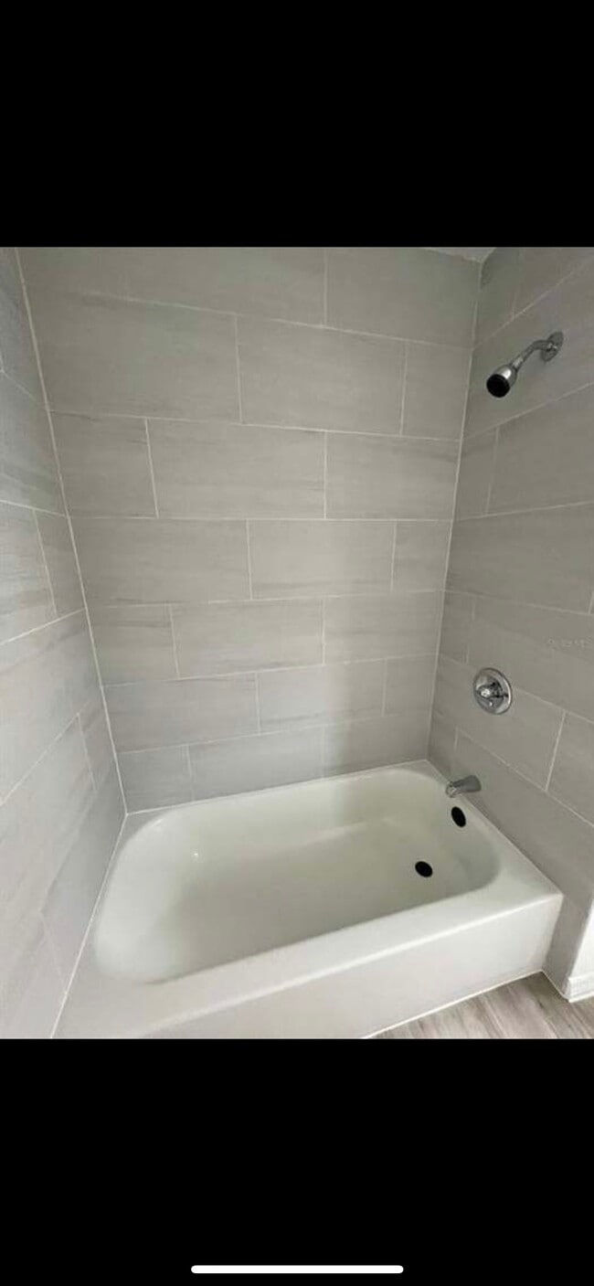 Building Photo - 1305 Overdale St