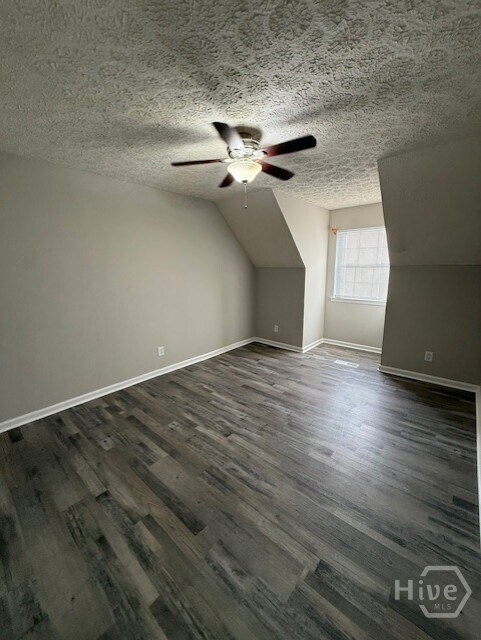 Building Photo - 225 Redan Dr