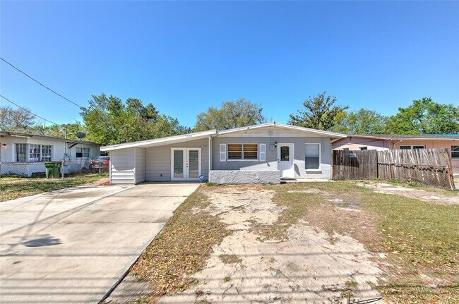Primary Photo - 10928 N 15th St