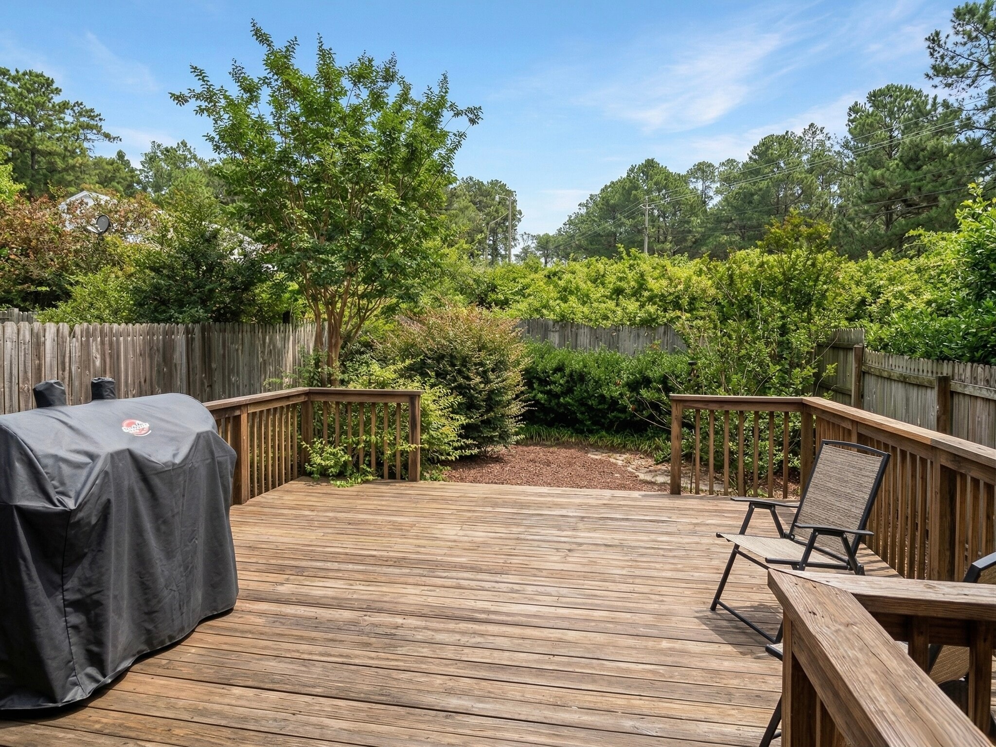 Building Photo - 200 Clover Ct