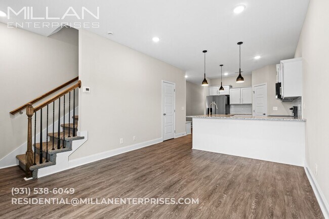 Interior Photo - 208 Drayton Dr.