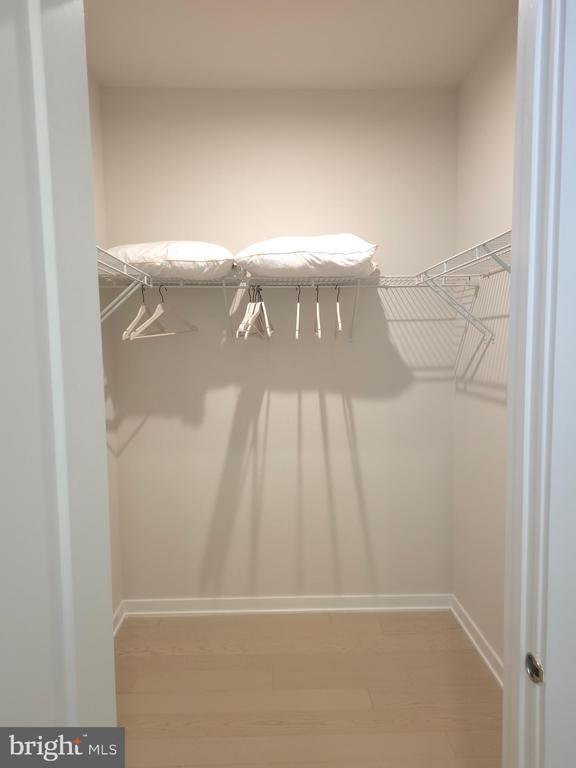 Building Photo - 43433 Wilcox Terrace