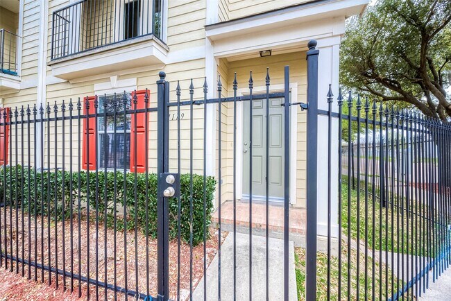 Building Photo - 1119 Palmer St