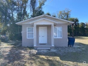 Building Photo - 1605 Flower Ave