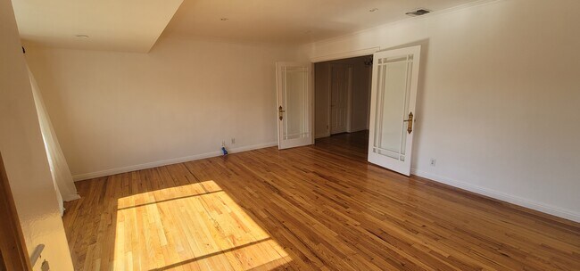 Building Photo - 7651 Hinds Ave