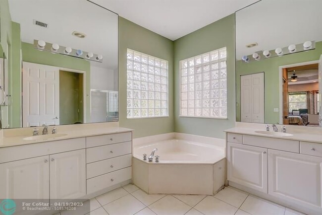 Building Photo - 19084 Skyridge Cir