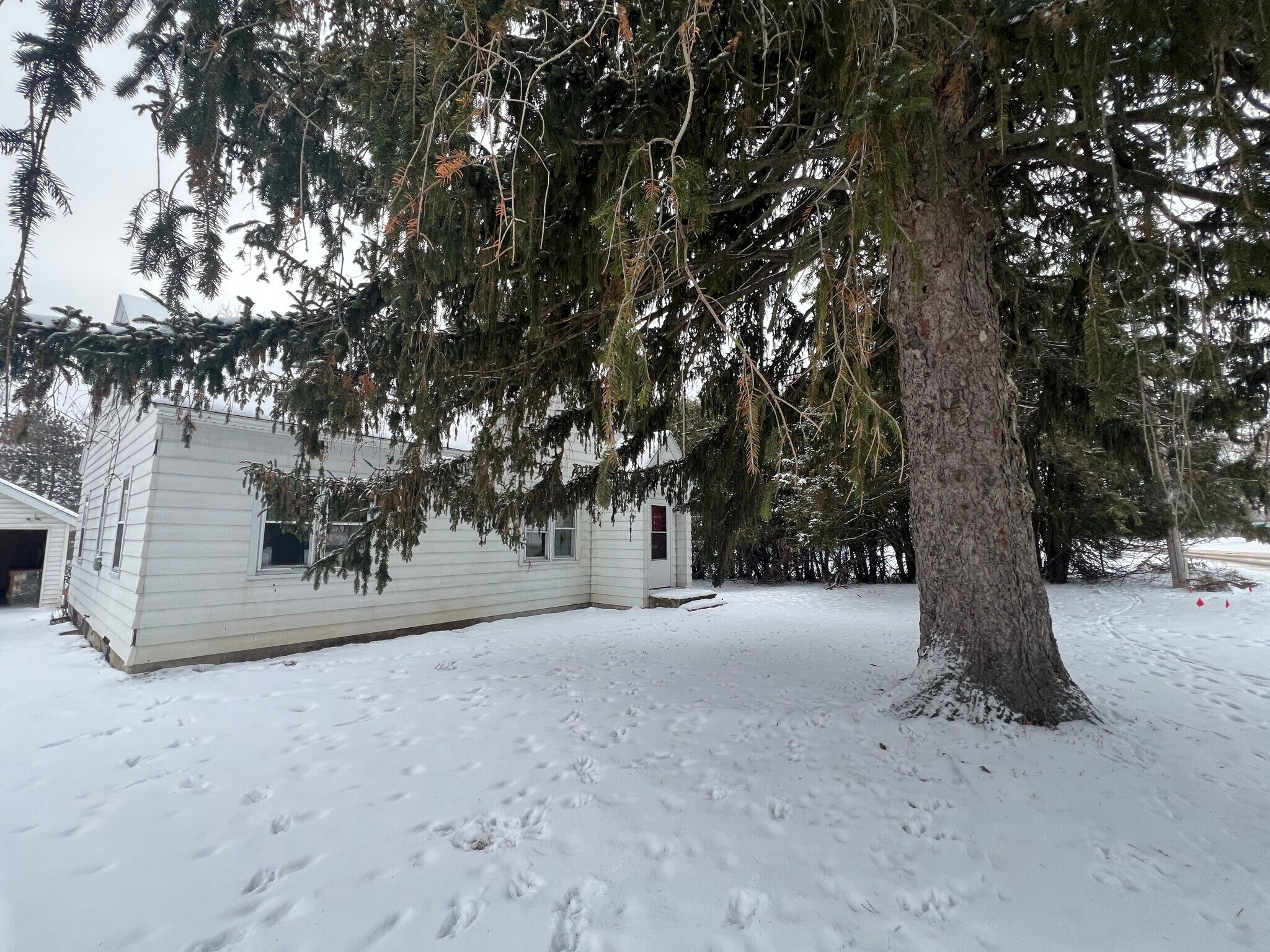 Building Photo - 715 Flieth St