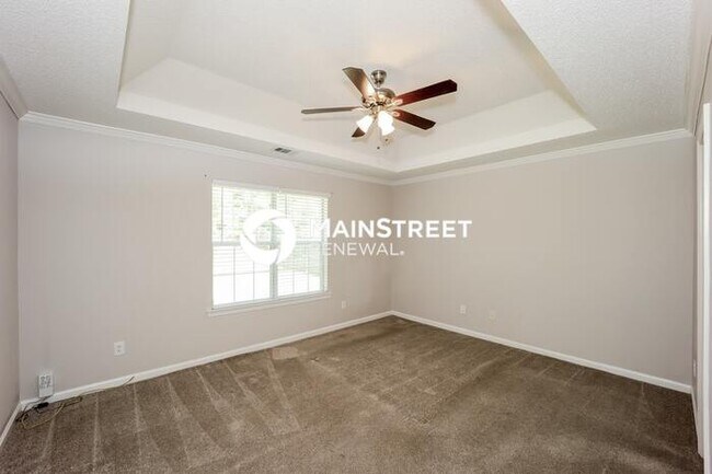 Building Photo - 3 Bedroom Pet-Friendly Home in Jonesboro, GA with Main Street Renewal