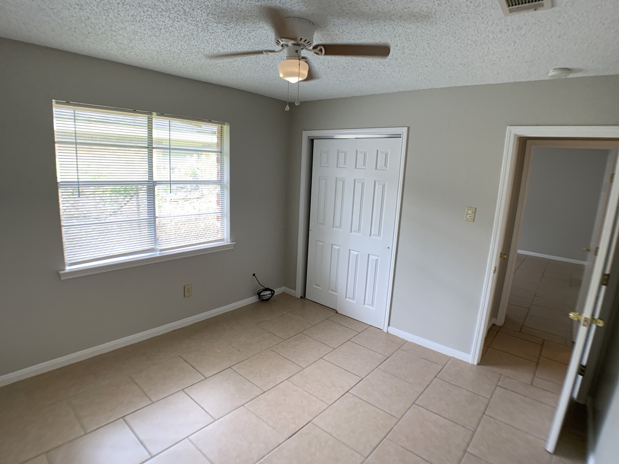 Building Photo - 2658 Tifton Ave