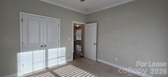 Building Photo - 990 Pennington Dr