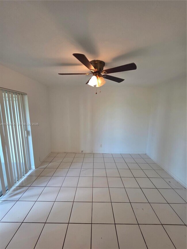 Building Photo - 4731 NW 10th Ct