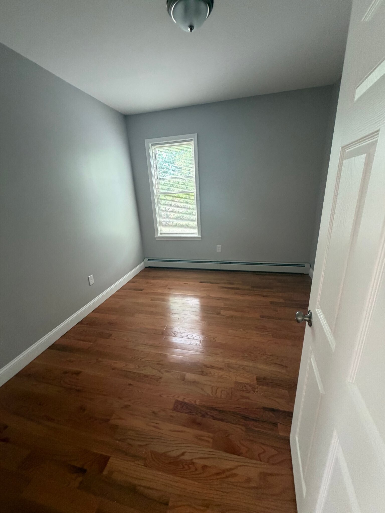 Building Photo - 597 Millbury St