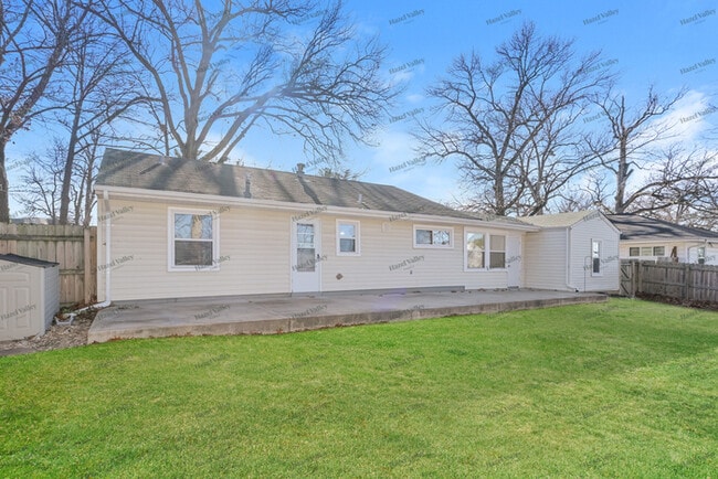 Building Photo - 1115 Ann Ave