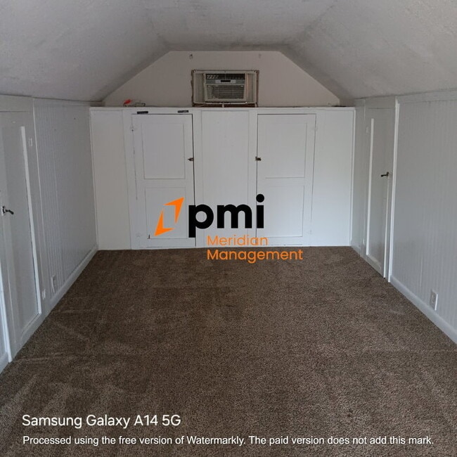 Building Photo - 5041 W 13th St