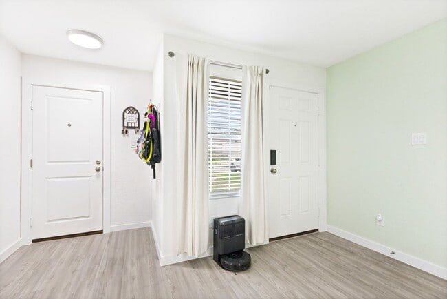 Building Photo - 3 Bedroom/2 Bath WaterWheel Subdivision