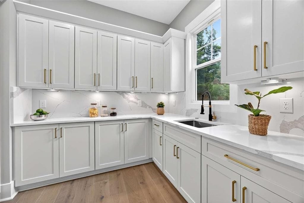 Building Photo - 6651 Malvin Dr