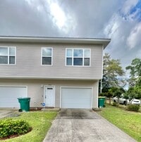 Building Photo - 2100 Pomegranate Ct