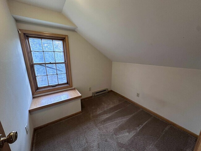 Building Photo - Click the “Apply Now” button or email wapmrentals@gmail.com for a prompt response.