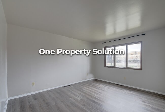 Building Photo - 1149 Logan St