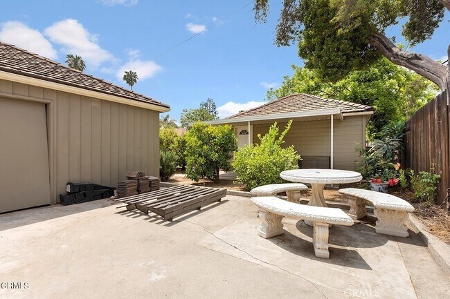 Building Photo - 2963 Sheffield Rd