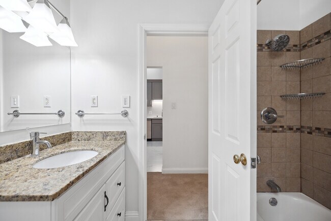 Building Photo - 1406 Post St