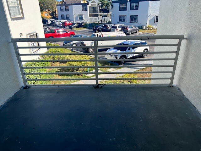 Apartment balcony - 9741 Fontainebleau Blvd
