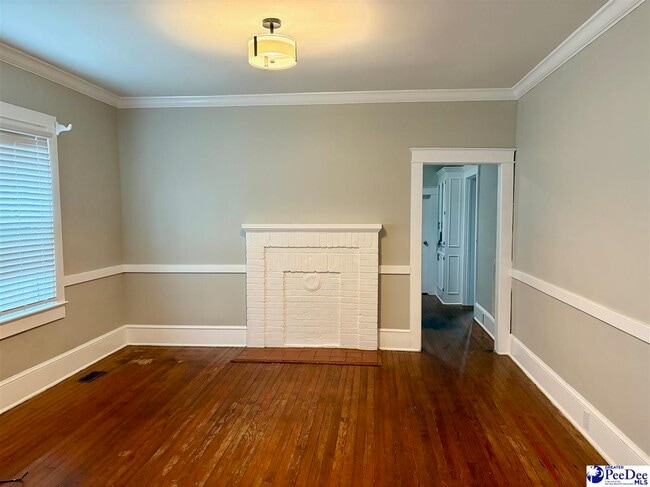 Building Photo - 510 Warley St