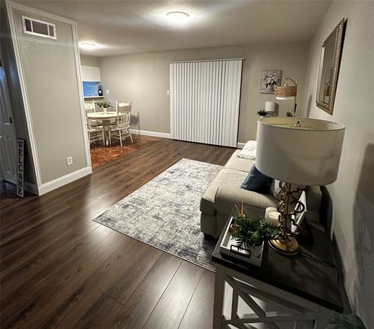 Building Photo - 5809 Harvest Hill Rd