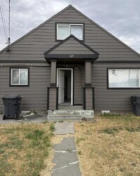 Building Photo - 320 N 9th St