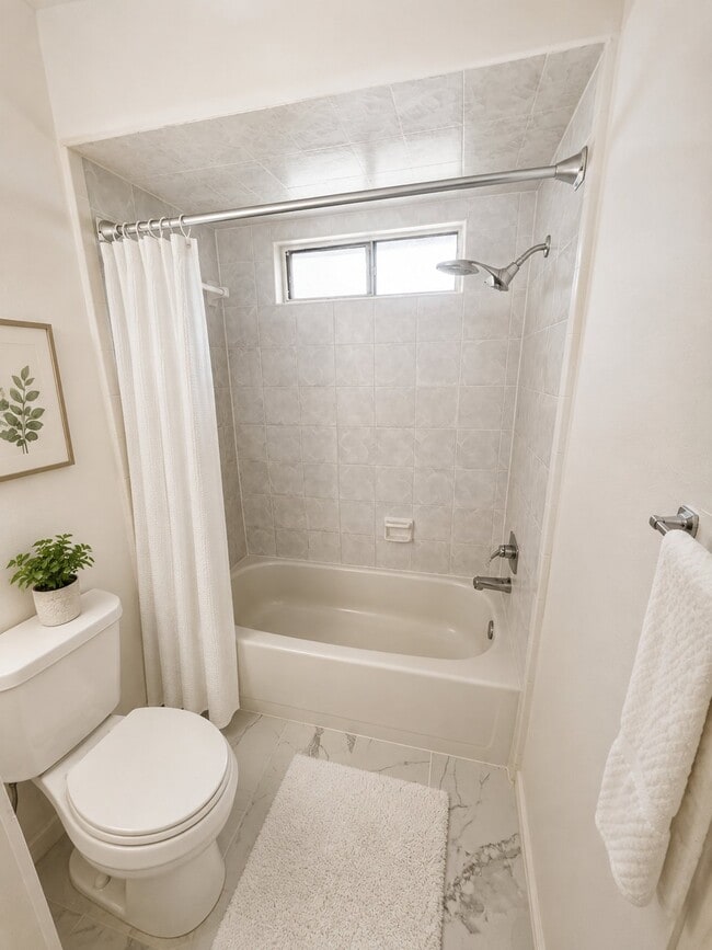 Building Photo - 2842 W Pebble Beach Dr