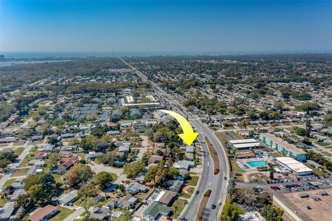 Building Photo - 11472 Park Blvd