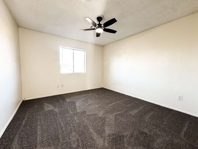 Building Photo - "Spacious 4-Bedroom Home in Yuma with 2 Full Baths!"