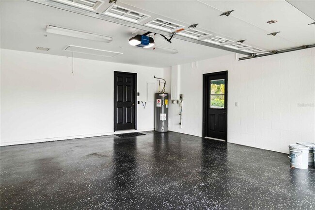 Building Photo - 7 Arbor Oaks Dr