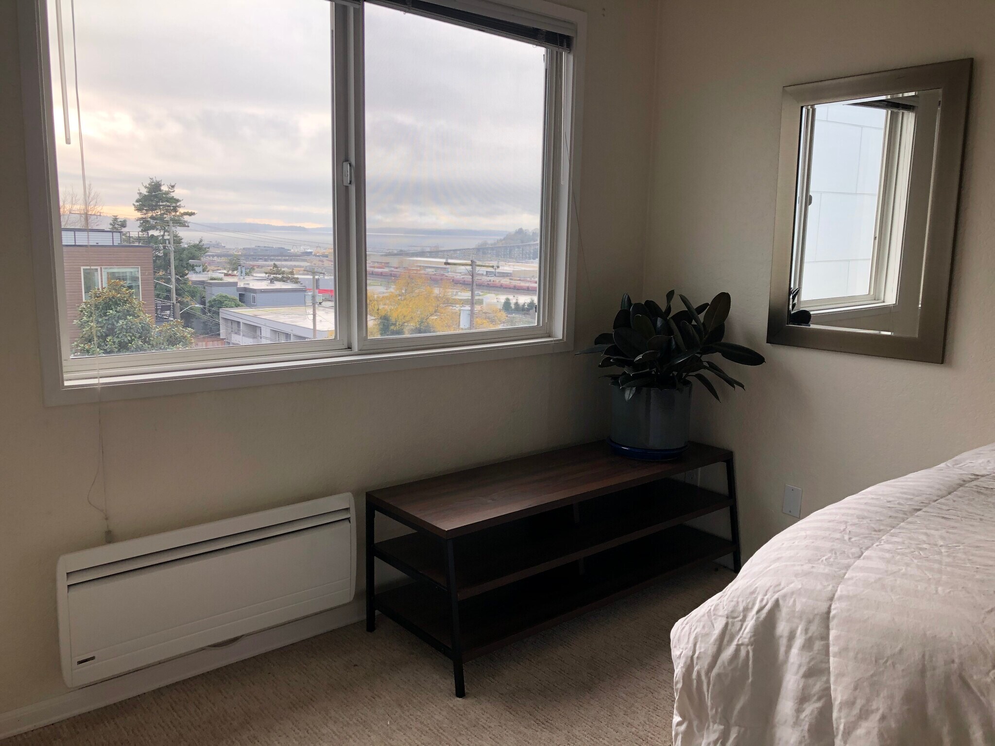 Interior Photo - 2625 13th Ave W