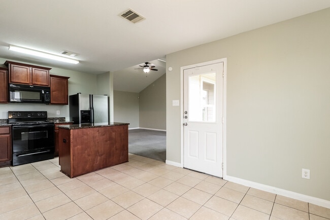 Building Photo - Spacious 4-Bedroom Single-Story Home in Richmond, TX