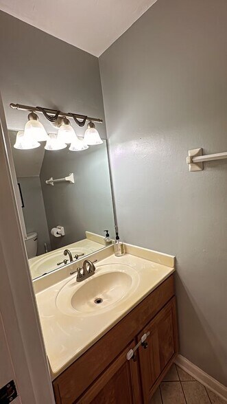 Building Photo - 2348 Merrigan Pl