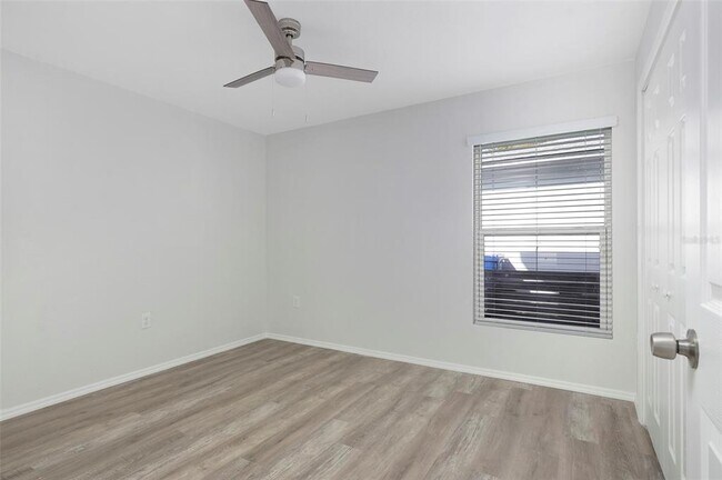 Building Photo - 454 21st St N