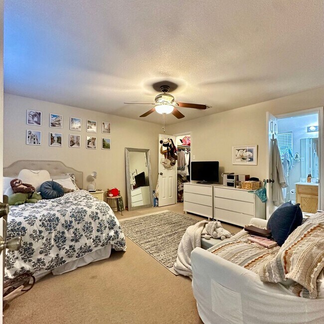 Building Photo - 1018 Bagby Ave